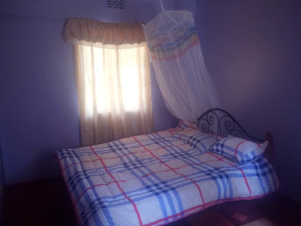 Hudsons Guest House Nakuru Bagian luar foto